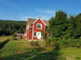 Ferienhaus Segenäs Schweden, hotel s jacuzzi v destinaci Stöllet