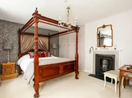 Newgate House, Sandwich