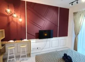 Sky Trees Bukit Indah Nflix Disney Plus Pools Balcony