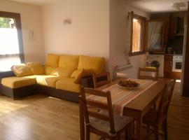 Acogedora Morada de Montaña, hotel in Sesué