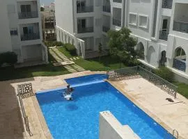 Dreams hills Tingis Appartement Neuf pour famille de 7 personnes- Piscine Garage gratuit Wifi Terrasse Climatisation Netflix IPTV à 5mn de la plage et corniche Malabata