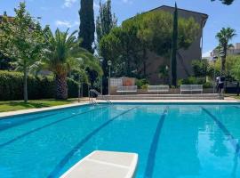 Apartamento Moderno Piscina y Parking Hostem, hotel in Vilanova i la Geltrú