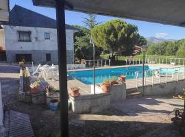 Chalet en la sierra de Guadarrama, hotel Alpedretében