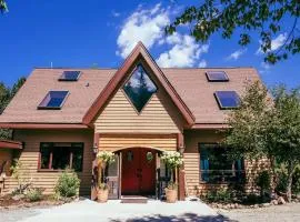 Big House Lodge - Cle Elum Retreat on 8 Acres!