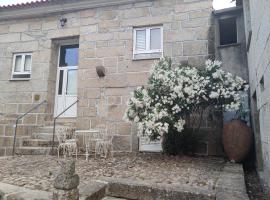 Casa do Sobrado ByAlta, casă de vacanță din Caparrosa