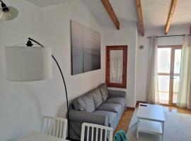Biniplaya - Apartamento reformado al lado de la playa, hotel in Arenal d'en Castell