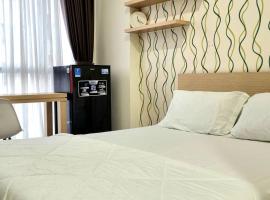 Apt Grand Taman Melati 2 Studio UI Depok 4N4, hotel sa Pondokcina