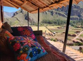 Wolf Totem Steam Punk Loft Villa, hotel in Pisac