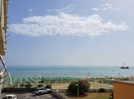 Monolocale 2\4 posti presso Residence la Spiaggia, hotel in Marotta