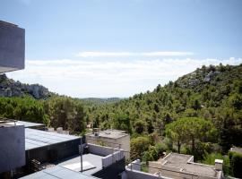 studio meublé vue exceptionnelle, hotel en Les Baux-de-Provence