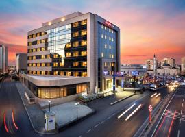 Hampton by Hilton Istanbul Kayasehir, отель в Стамбуле, рядом находится Олимпийский стадион Ататюрка