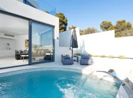 White Cliff Luxury Suites