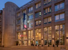 Hilton Garden Inn Frankfurt City Centre, מלון ב-באהנהופסווירטל, פרנקפורט / מיין