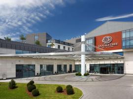 DoubleTree by Hilton Hotel & Conference Centre Warsaw, hotel in Wawer, Warsaw