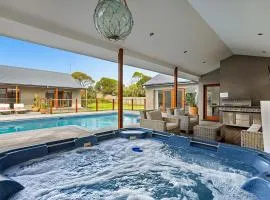 Pool Haven on Leah