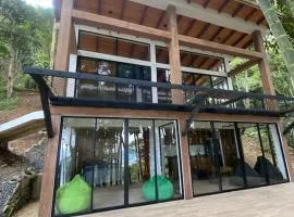 Zen Oasis del Bosque,mariposa 2