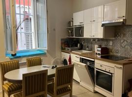 Appartement typique dans le centre historique 47m2, husdjursvänligt hotell i La Ciotat