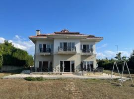 A Scenic villa near Airport, hotel in Buyukcekmece