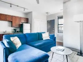 CozySuites Music Row Charming 1BR free parking 34
