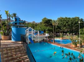 Modern Sea view Studio In Benal Beach, complexe hôtelier à Benalmádena