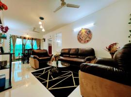 Splendour 2BHK condo surrounded with greenery.，芒格洛爾的飯店