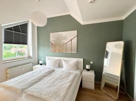 Ferienwohnung an der Messe *inkl. Garage*，愛爾福特的家庭式飯店