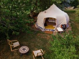 South Devon Luna Bell Tent, glamping site in Newton Abbot