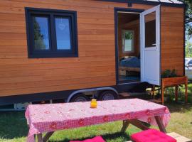 Mobile Tinyhouse by Wolfsberger, cheap hotel in Mayrhof