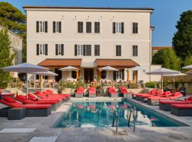 Dolphin Suites, hotel u gradu Veli Lošinj