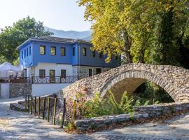 Moustheni Blue Guest House, ваканционно жилище в Mousthéni