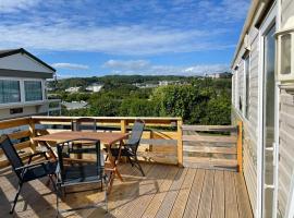 Holiday Home by the sea, area glamping di Aberystwyth