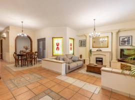 Maisonette filled with Maltese charm in the south of Malta, vacation home in Marsaskala
