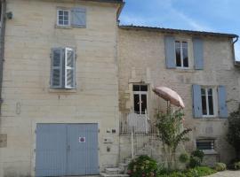Viesnīca La Maison de Riviere pilsētā Bourg-Charente