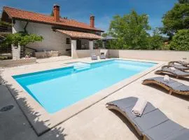 Holiday Home Katun Lindarski Iv