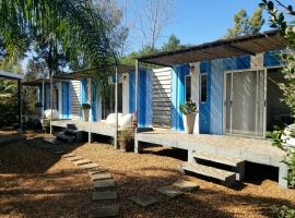 Squania Suite Container & Monoambientes, hotel in Termas del Daymán