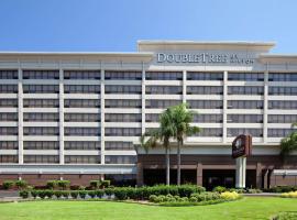 DoubleTree by Hilton New Orleans Airport、ケナーのホテル