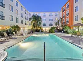 Embassy Suites Valencia