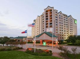 Embassy Suites Dallas - DFW Airport North、グレープバインのホテル