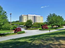 Embassy Suites Greenville Golf Resort & Conference Center, hótel í Greenville