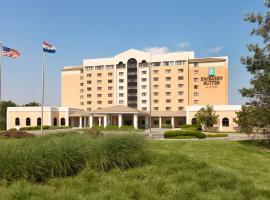 Embassy Suites by Hilton Kansas City International Airport, hotel Kansas City nemzetközi repülőtér - MCI környékén Kansas Cityben