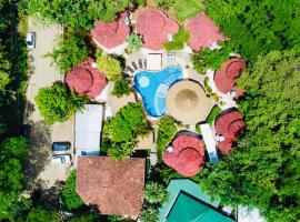 Hotel Luna Llena, hotel di Tamarindo