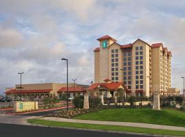 Embassy Suites by Hilton San Marcos Hotel Conference Center, hotel in San Marcos