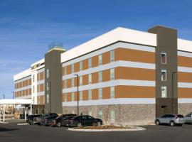 Home2 Suites by Hilton Denver International Airport、デンバーのホテル