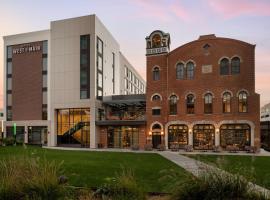 Hotel West & Main Conshohocken, Tapestry Collection Hilton, hotel poblíž Wings Field Airport - BBX, Conshohocken