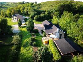 Kingsdale Farm Guest House, hotel with parking in Jásd