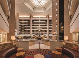 Embassy Suites by Hilton Orlando International Drive ICON Park, hotel in Orlando