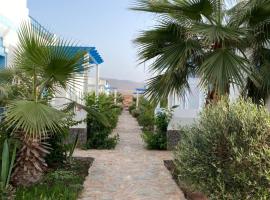 Kassbah legzira, hotel v mestu Sidi Ifni