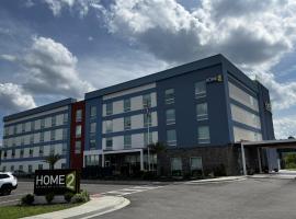 Home2 Suites By Hilton Hinesville, hotel near MidCoast Regional Airport - LIY, 