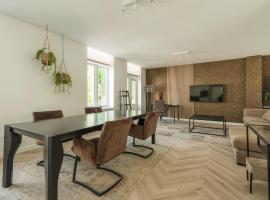 Jean New Luxurious Home With Balconies Nr 3, hotel near Roosendaal Station, Roosendaal