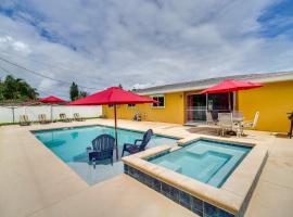 Breezy Palm Bay Home Outdoor Pool, Near Beaches!, hótel í Palm Bay